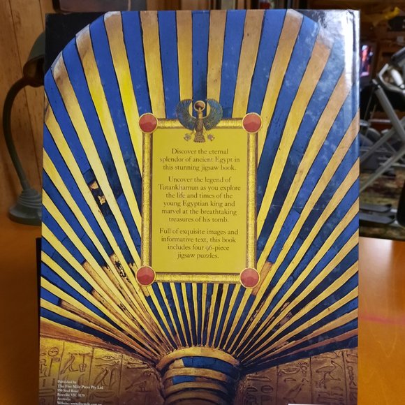 Hardcover Coffee-Table Book "Tutankhamun" with Four Jigsaw Puzzles - Picture 3 of 9